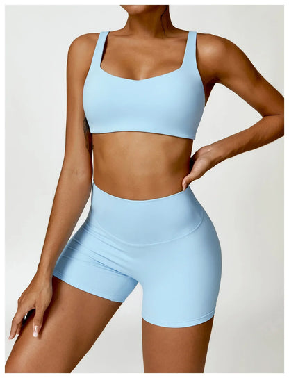 Leggings sportivi da donna, perfetti per praticare yoga e allenarsi in palestra per esaltare la silhouette femminile.