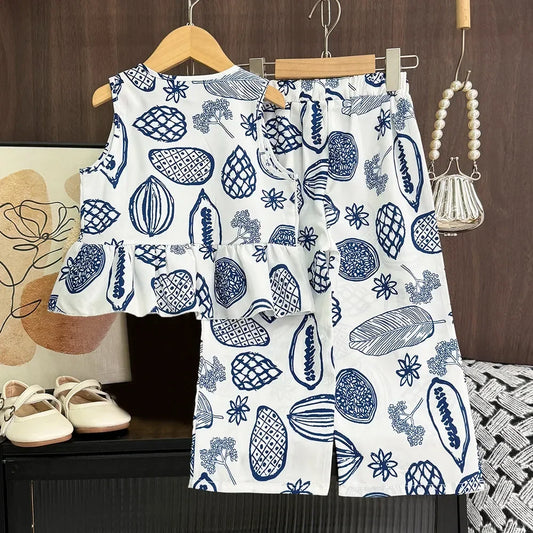 Bear Leader Estate Blu Vestiti per ragazze Casual Abbigliamento per bambini Volant Frutta Graffiti Stampato Top + Pantaloni 2 pezzi Abiti a fiori per bambini