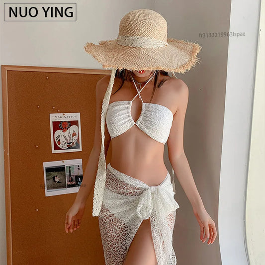Costume da bagno femminile sexy del 2025: bikini con spalline e gonna per donna moderna.