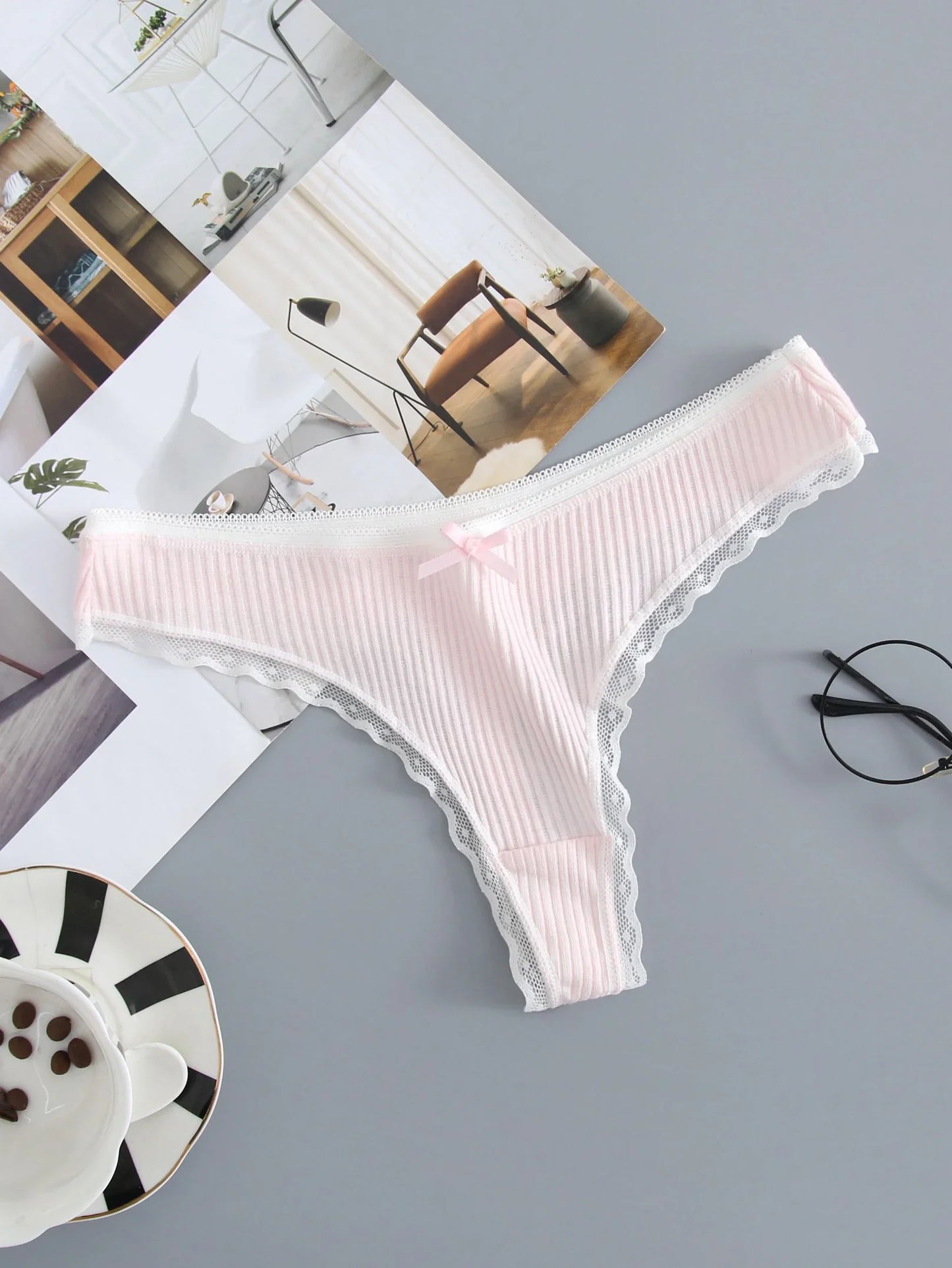 Cinque slip di cotone da donna perizoma a vita bassa, traspiranti e sexy, in colori solidi.