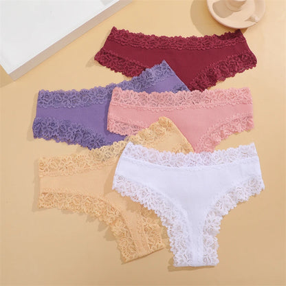 Set da 5 mutandine di cotone con pizzo floreale, patchwork, taglie S-XL, per un look moderno e confortevole.