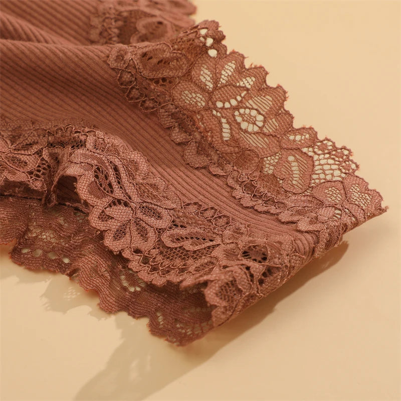 Set da 5 mutandine di cotone con pizzo floreale, patchwork, taglie S-XL, per un look moderno e confortevole.
