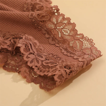 Set da 5 mutandine di cotone con pizzo floreale, patchwork, taglie S-XL, per un look moderno e confortevole.