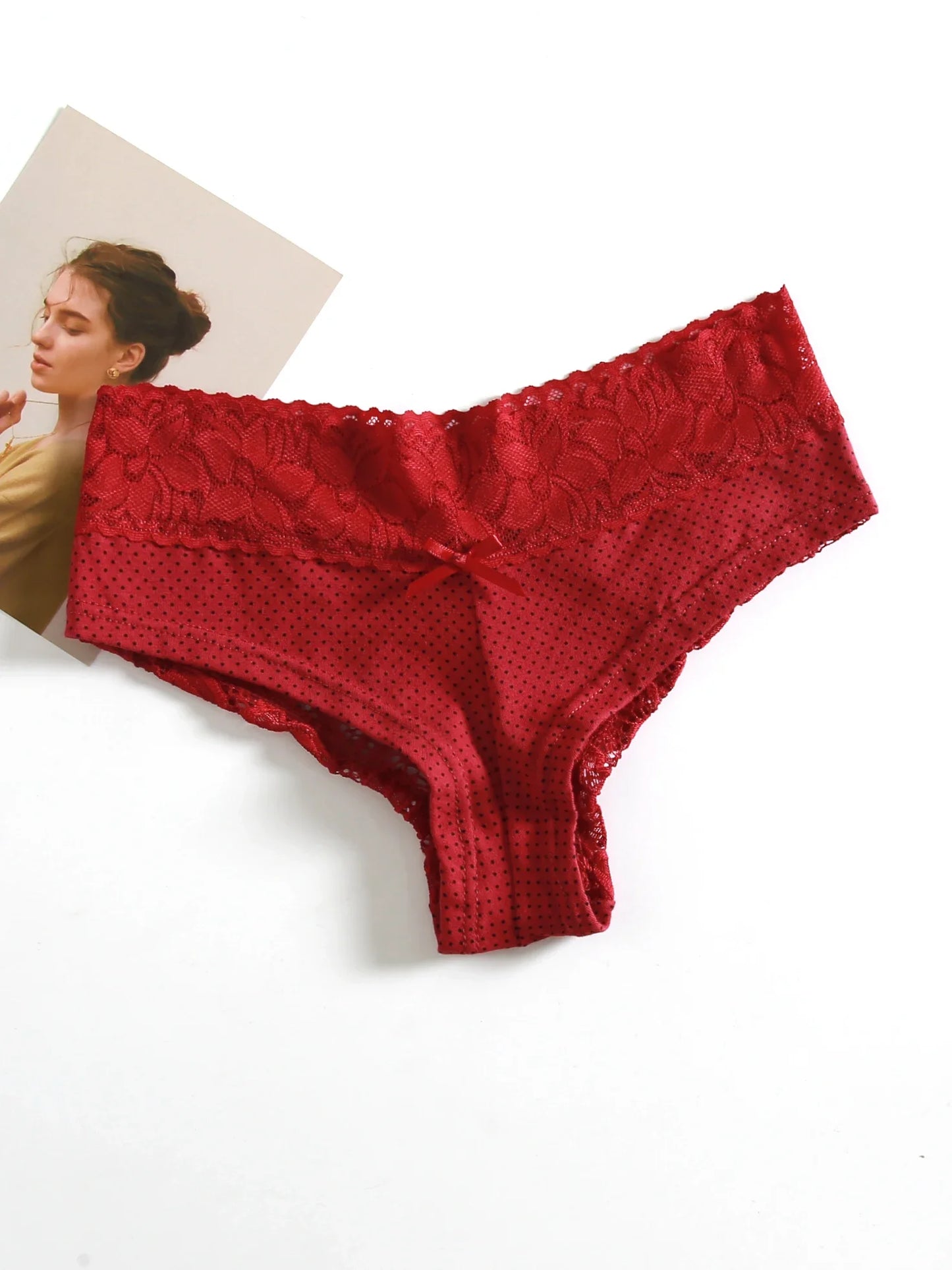 Sei slip per donna in cotone, senza cuciture e traspiranti, a vita bassa. Biancheria intima comoda.