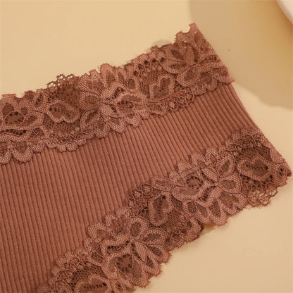 Set da 5 mutandine di cotone con pizzo floreale, patchwork, taglie S-XL, per un look moderno e confortevole.