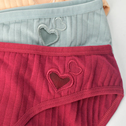 Mutandine in cotone di alta qualità con design a cuore e taglio sexy per donne.