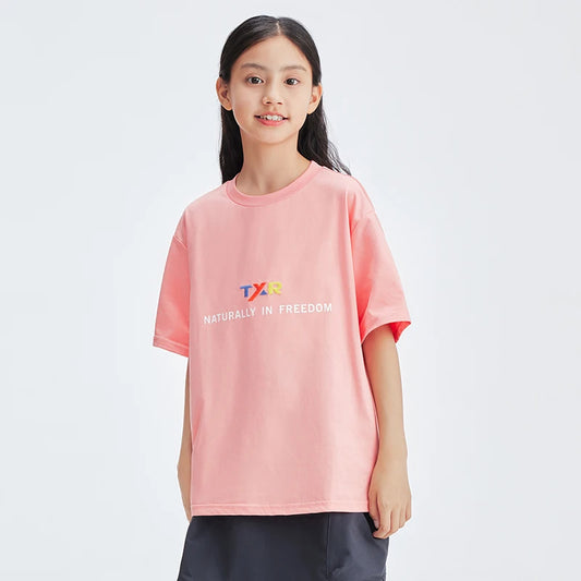 2025 Nuova maglietta a maniche corte per bambini, top estivo con sensazione di freschezza per ragazzi e ragazze con stampa TXR 'NATURALLY IN FREEDOM', comfort casual
